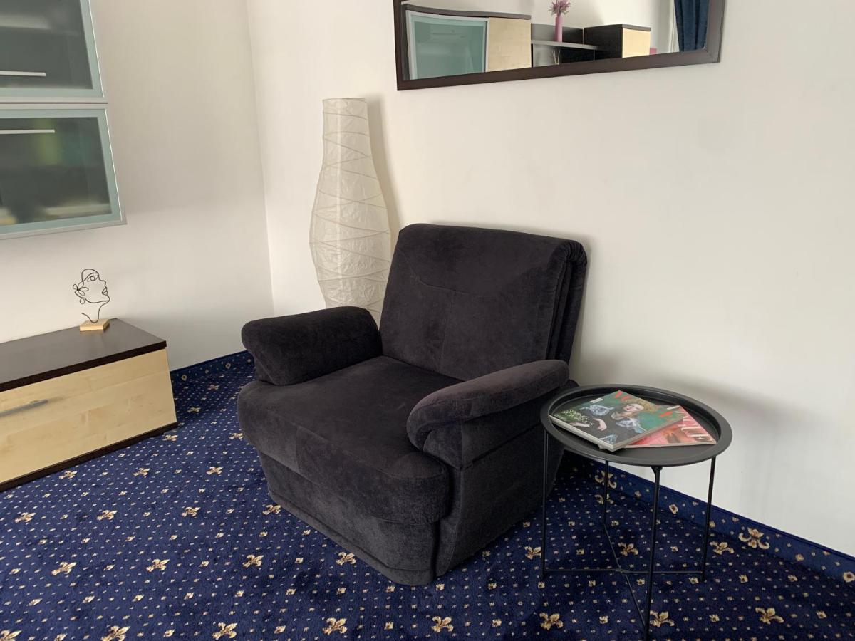 Cozy & Warm Studio Bucureşti Ngoại thất bức ảnh