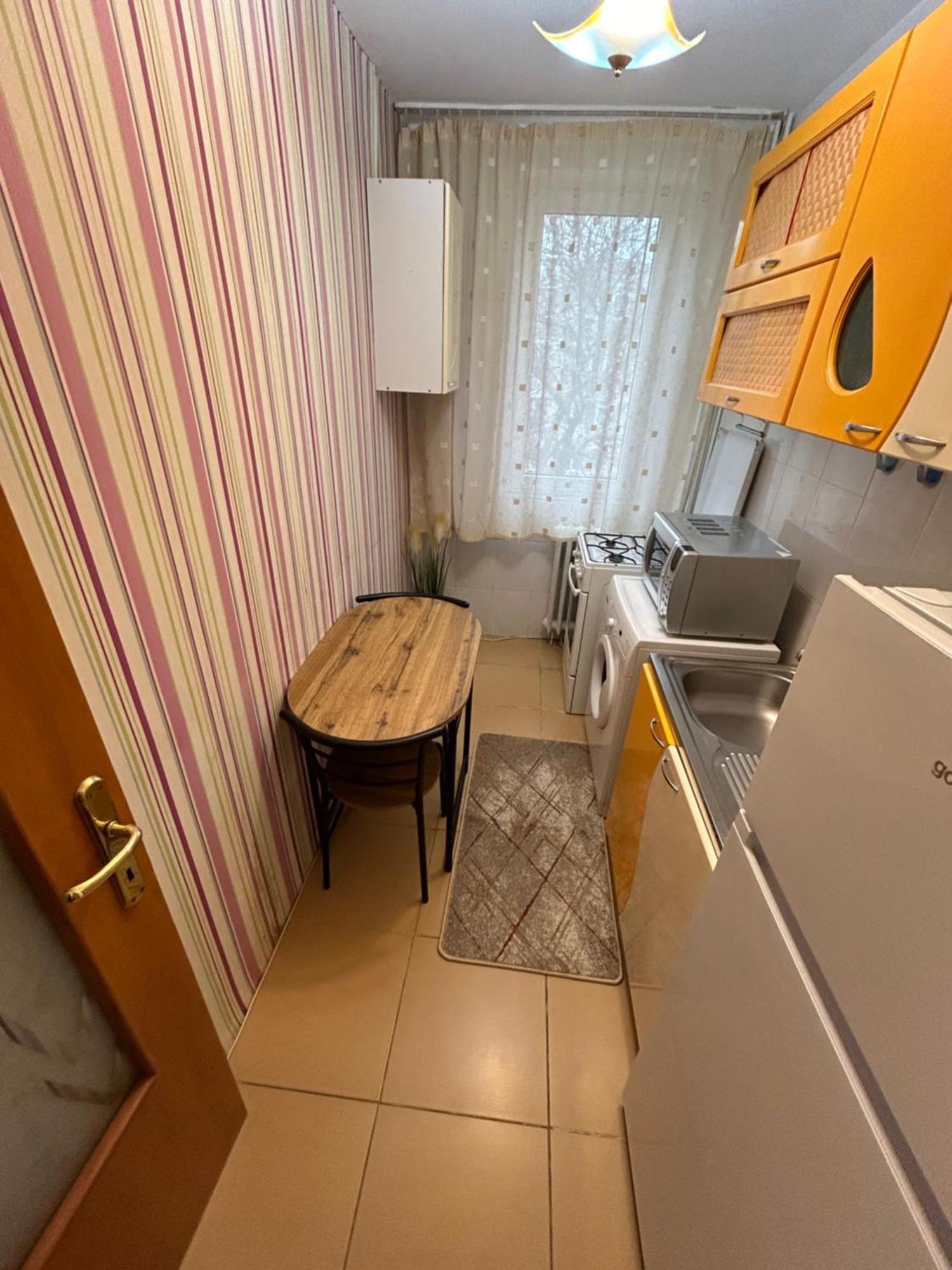Cozy & Warm Studio Bucureşti Ngoại thất bức ảnh